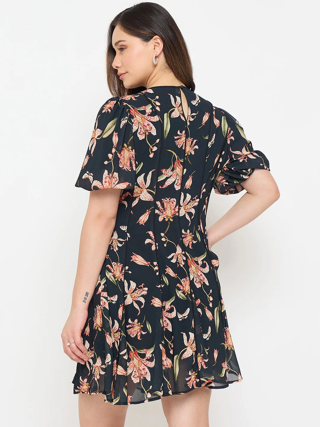 Madame Black Printed Midi Dress - Image 7