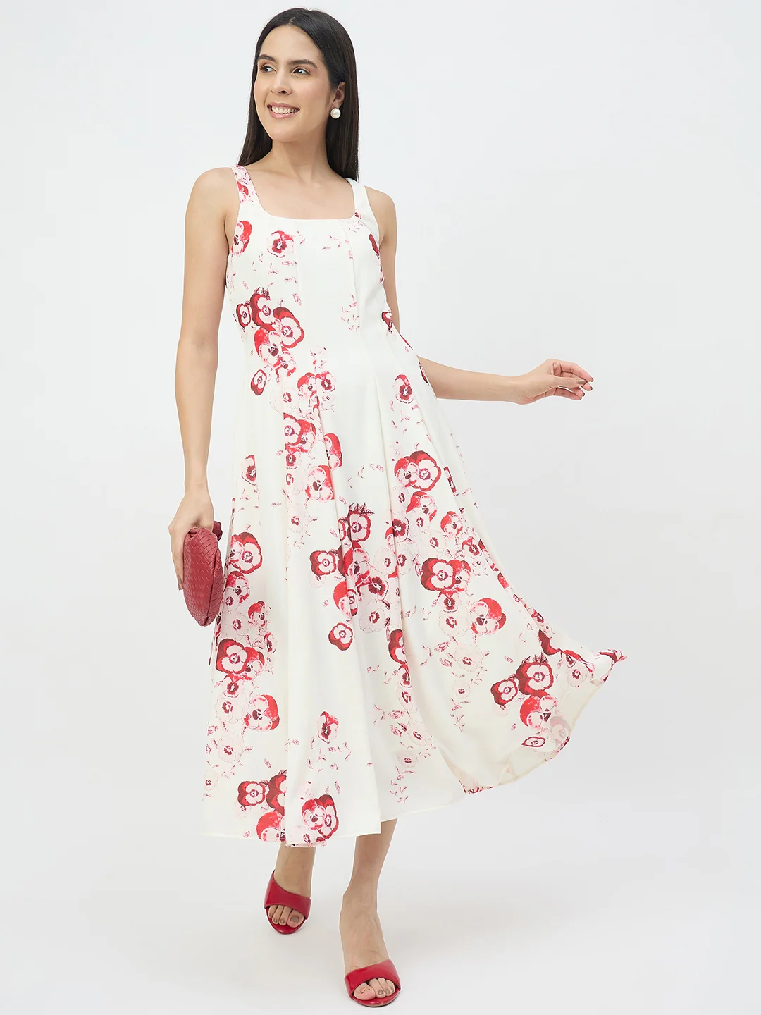 Madame Off-White Stretch Bodycon Dress - Image 3
