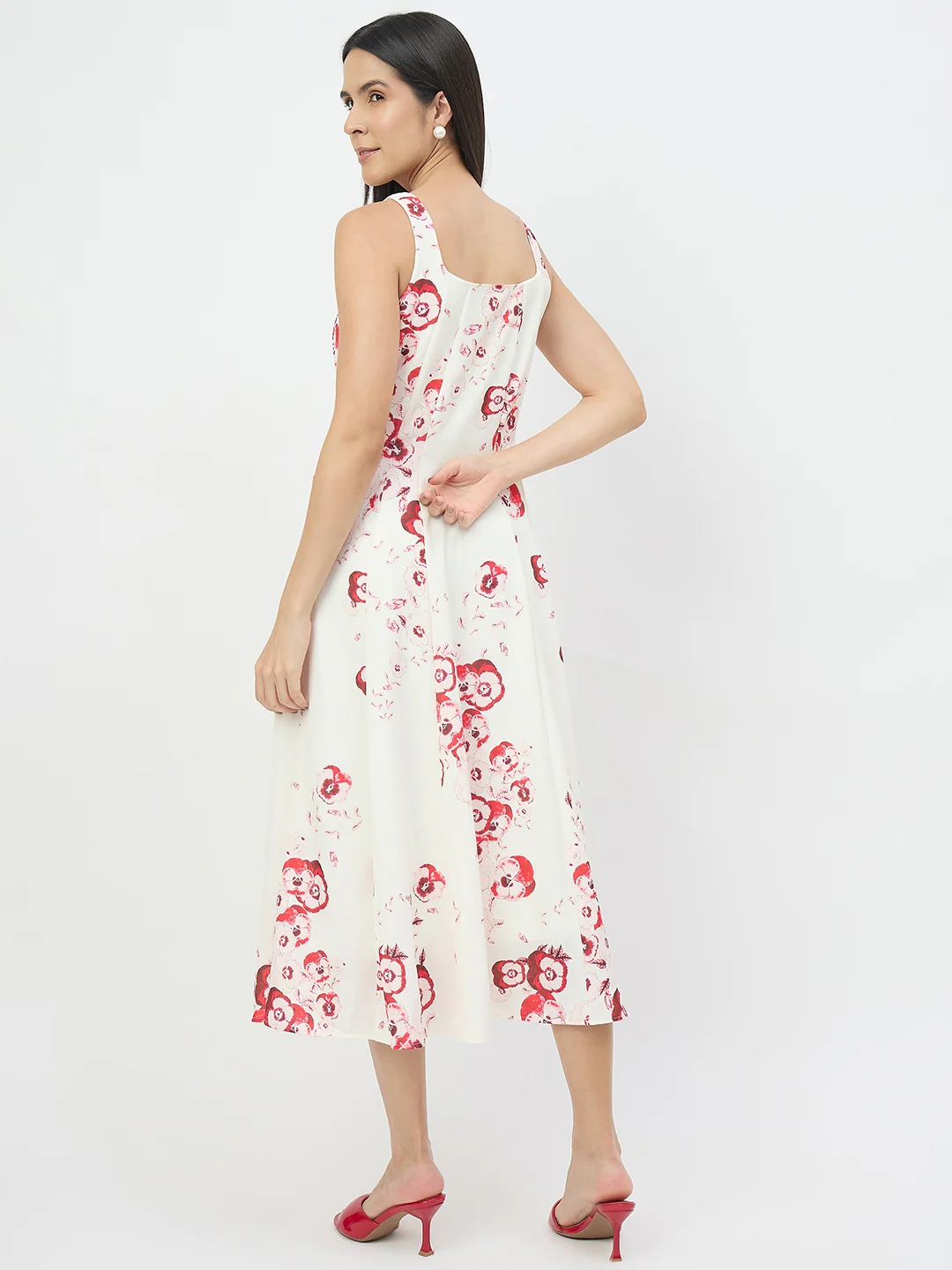 Madame Off-White Stretch Bodycon Dress - Image 6