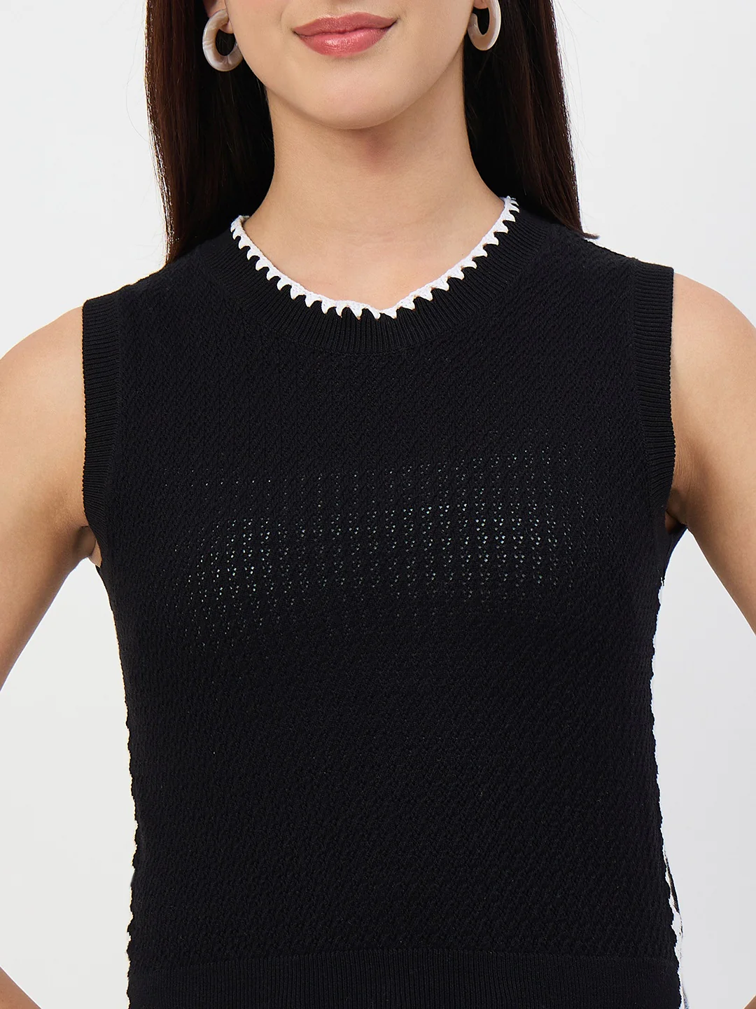 Madame Black Contrast Trim Cotton Blend Knit Top - Image 7