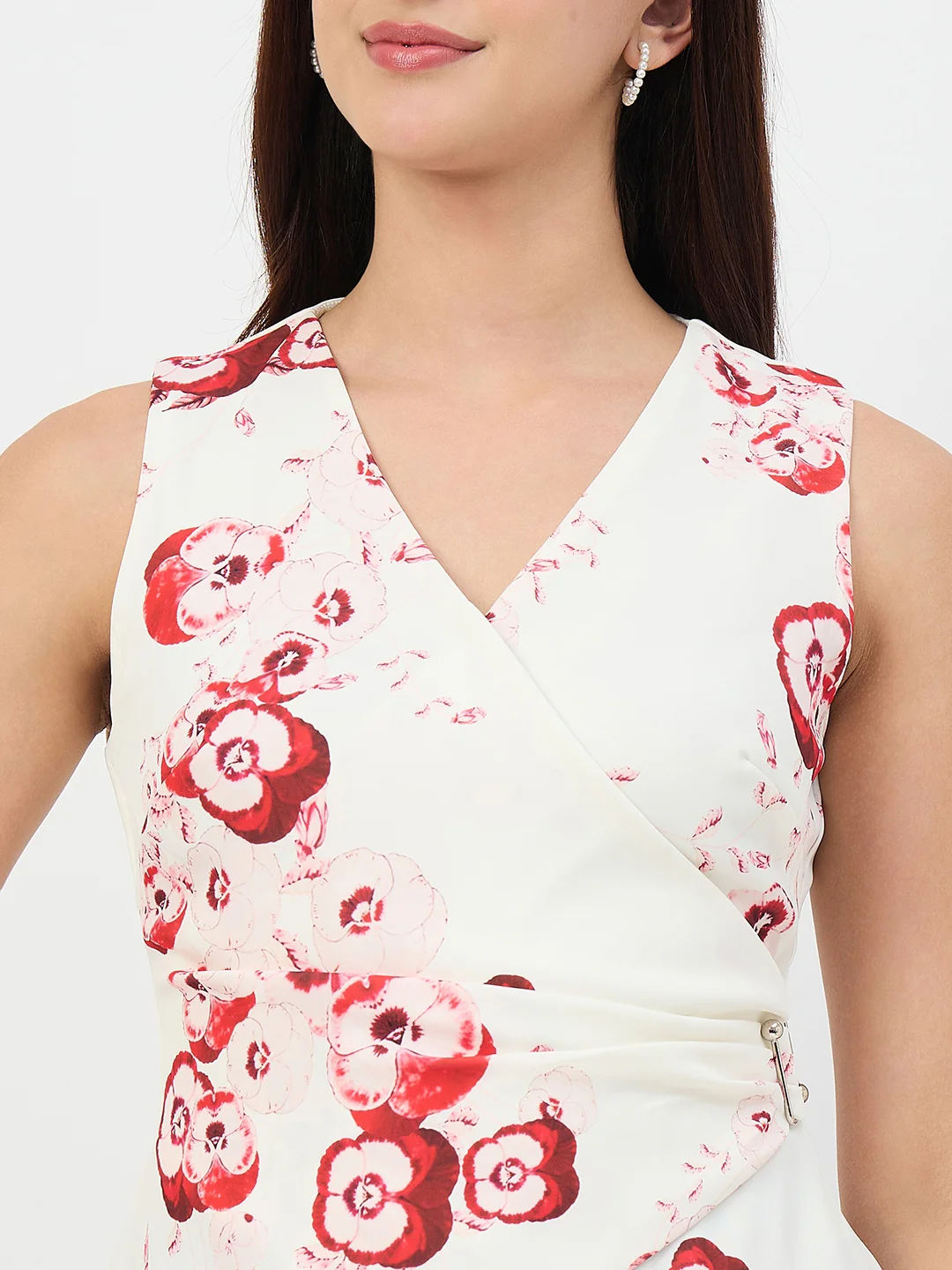 Madame Off-White Printed Surplice Vest Top - Image 8
