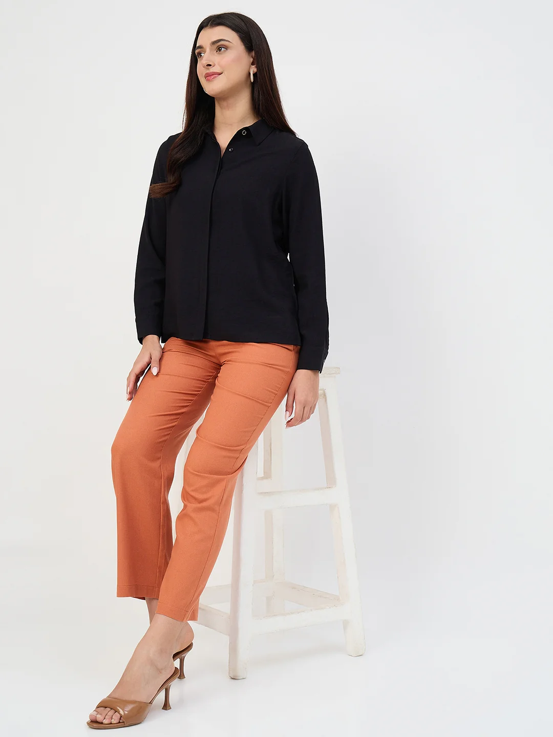 Madame Rust Straight-Fit Linen-Blend Trousers - Image 3