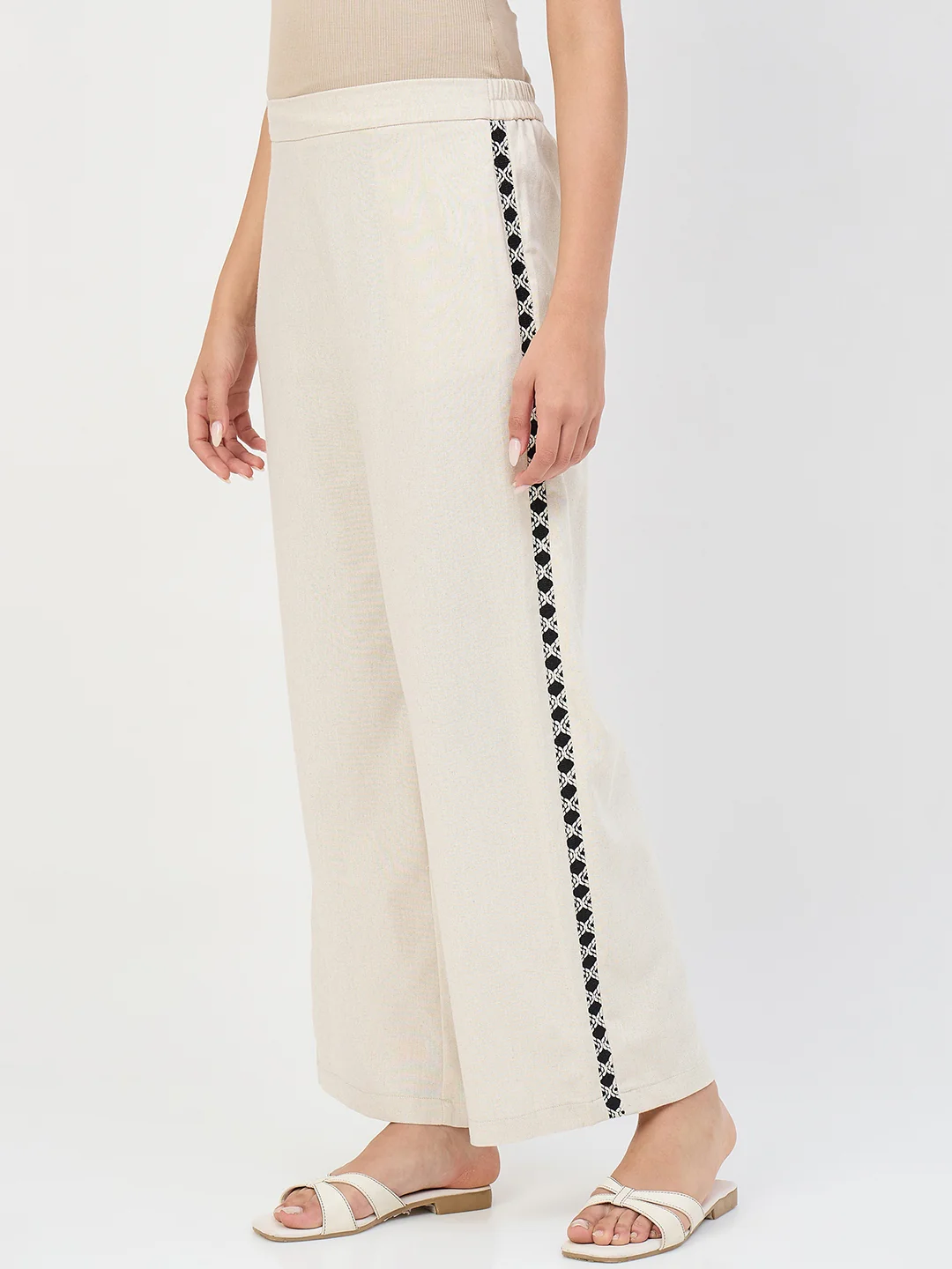 Madame Beige Straight-Fit Linen-Blend Trousers - Image 5